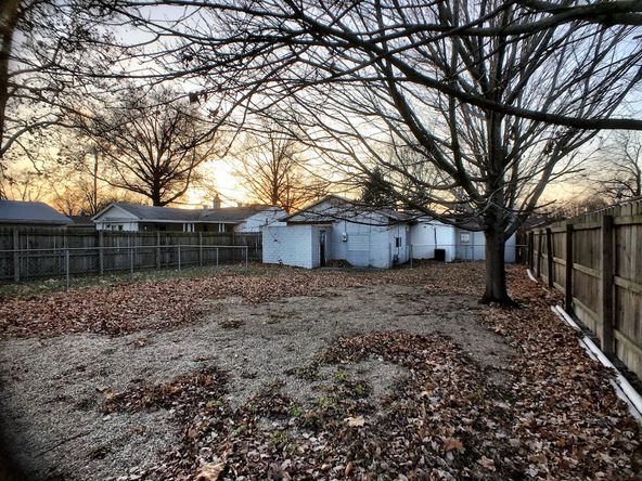 1722 N Jackson St, Litchfield, IL 62056